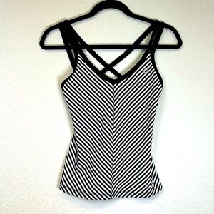 Lorna Jane mesh tank top size xs